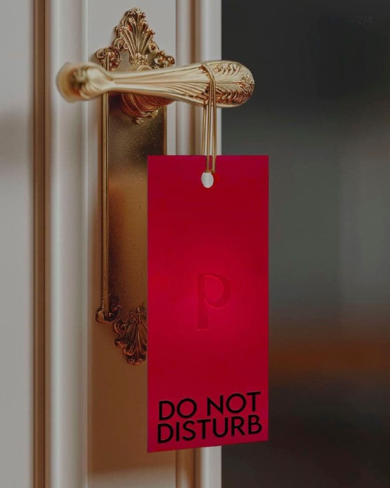 Do not disturb de Palau Motel